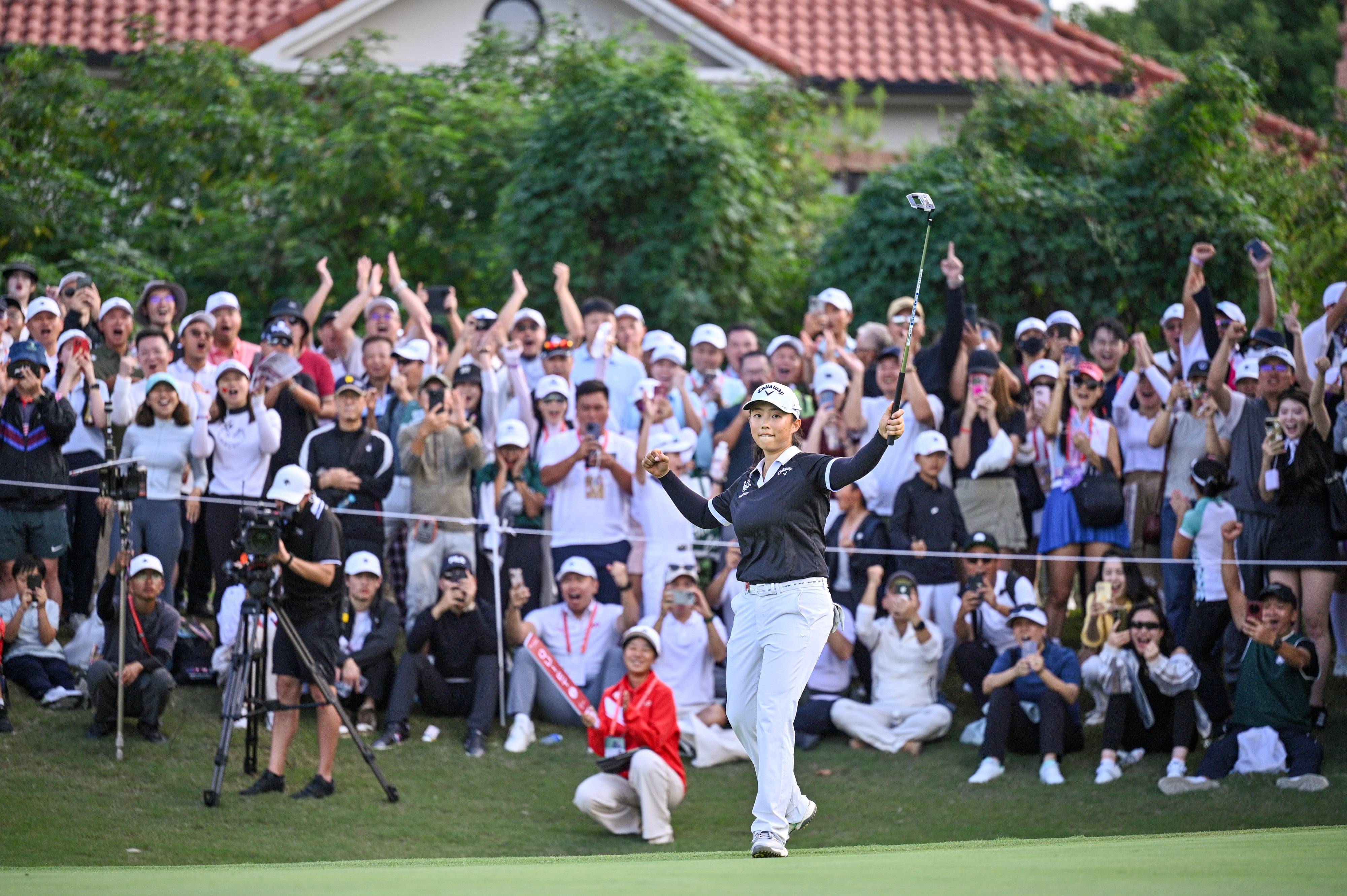 PG中国官网-高尔夫选手在比赛中取得骄人成绩