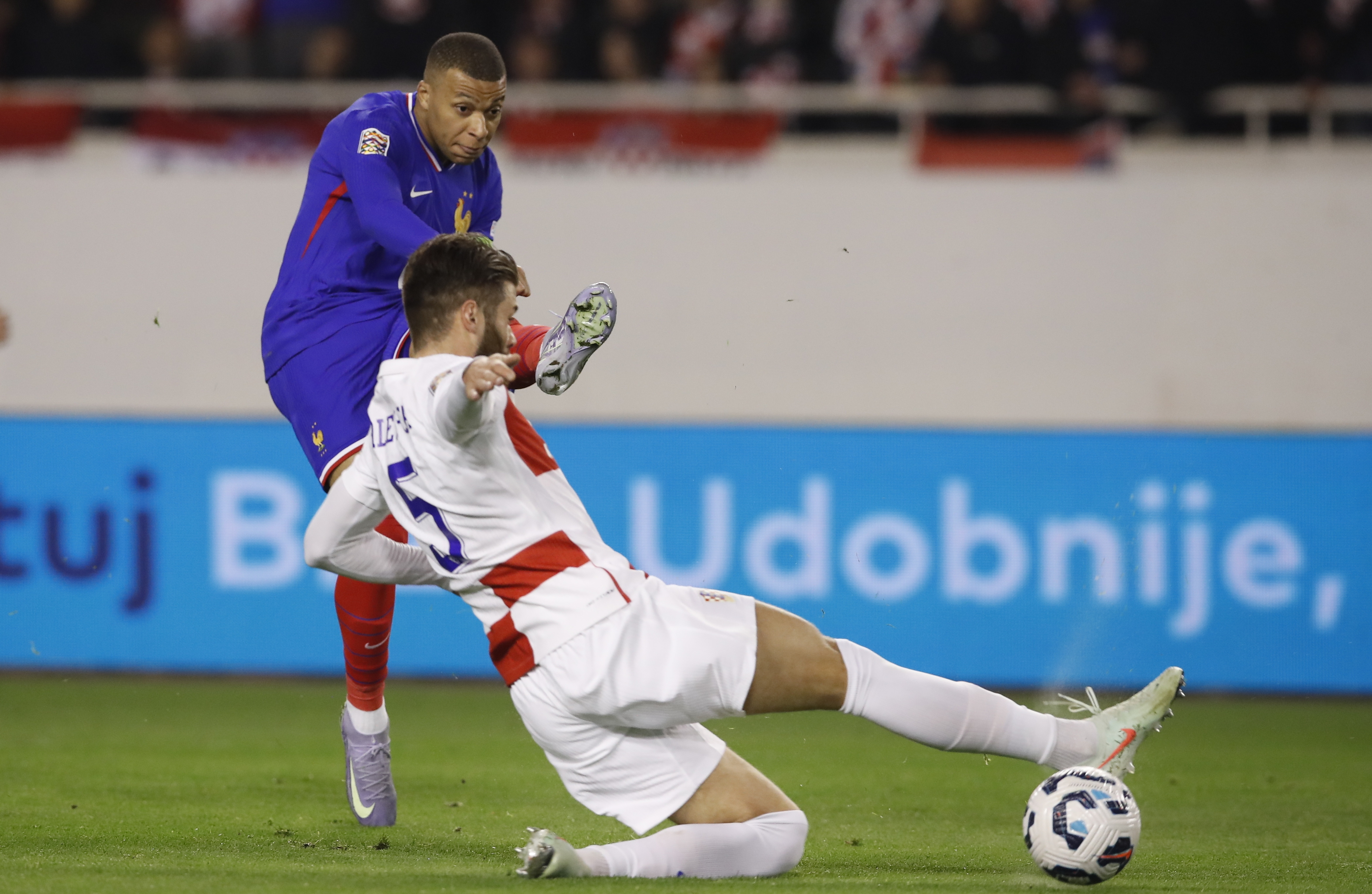 欧预赛：克罗地亚队不敌对手，遗憾出局的简单介绍