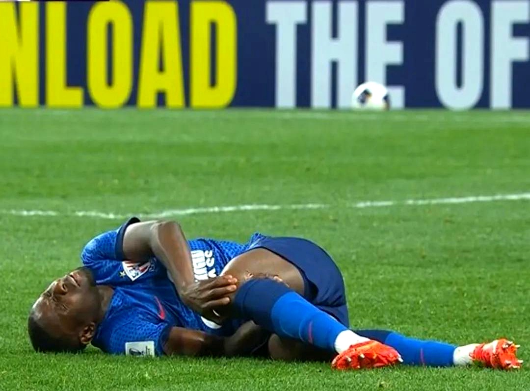 包含国际足球比赛频频传来意外,球员受伤成疑的词条 包含国际足球比赛频频传来意外,球员受伤成疑的词条