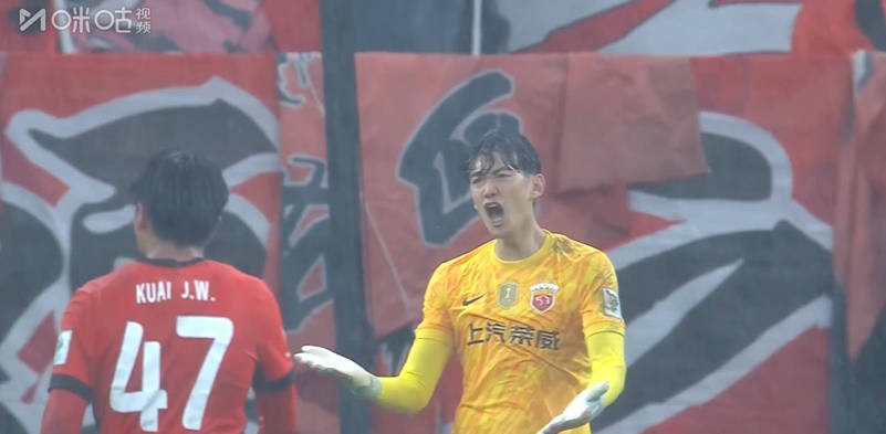 顶尖对决,比赛中的精彩瞬间 顶尖对决,比赛中的精彩瞬间