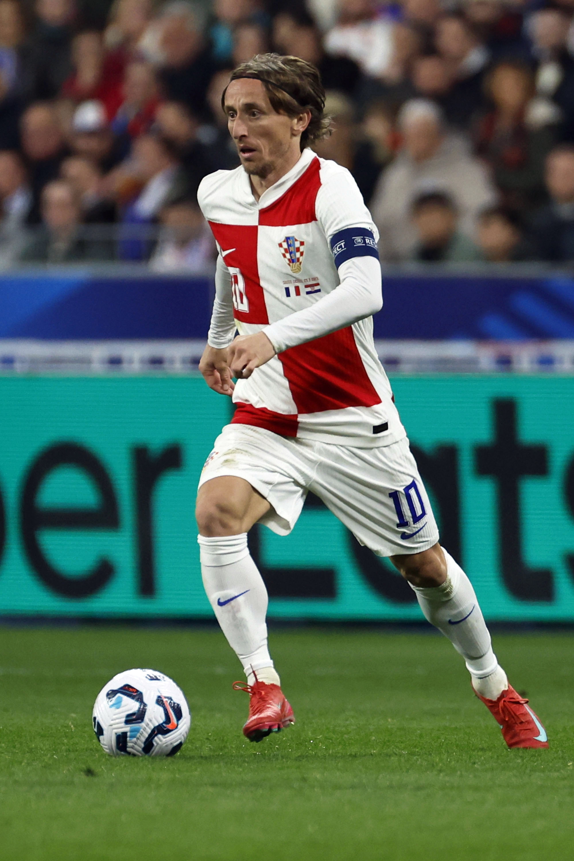 欧国联比赛开踢,球员备战迎接挑战的简单介绍 欧国联比赛开踢,球员备战迎接挑战的简单介绍