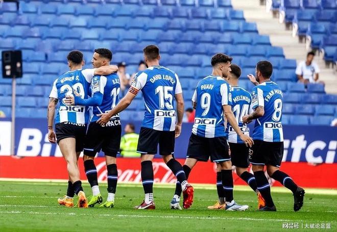 克罗托内主场逼平对手,继续保持不败 克罗托内主场逼平对手,继续保持不败