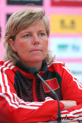 俄罗斯女足队在世界杯赛事中努力拼搏的简单介绍 俄罗斯女足队在世界杯赛事中努力拼搏的简单介绍