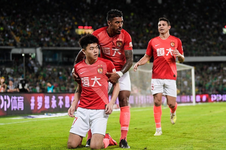 包含鲁能创造连胜纪录，胜利秘诀何在？的词条