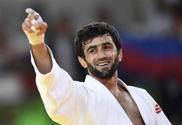 意大利男子柔道选手夺得金牌 意大利男子柔道选手夺得金牌