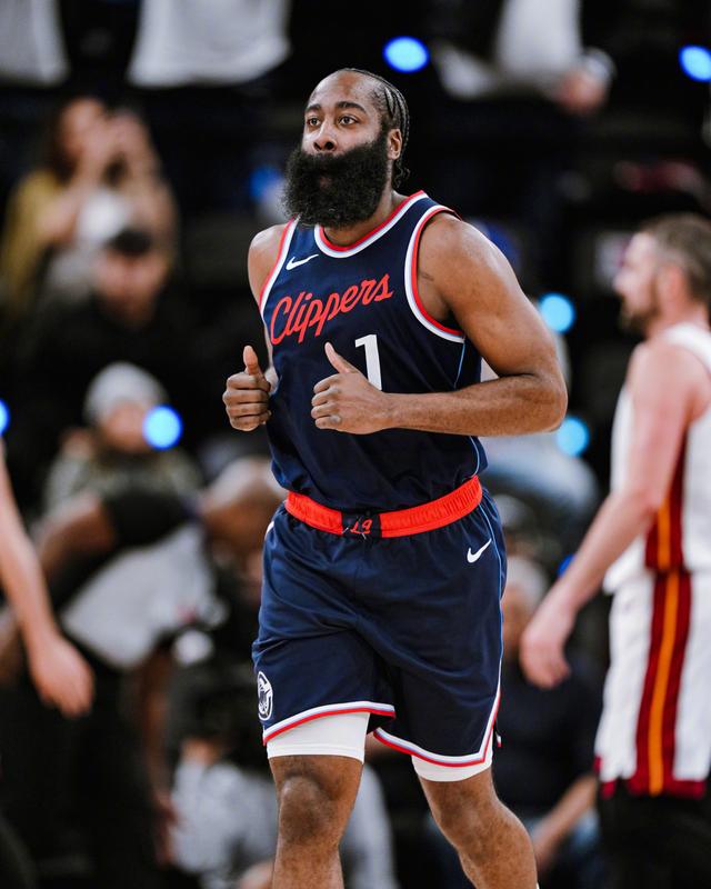 热火队在比分被反超的情况下逆转胜出 热火队在比分被反超的情况下逆转胜出