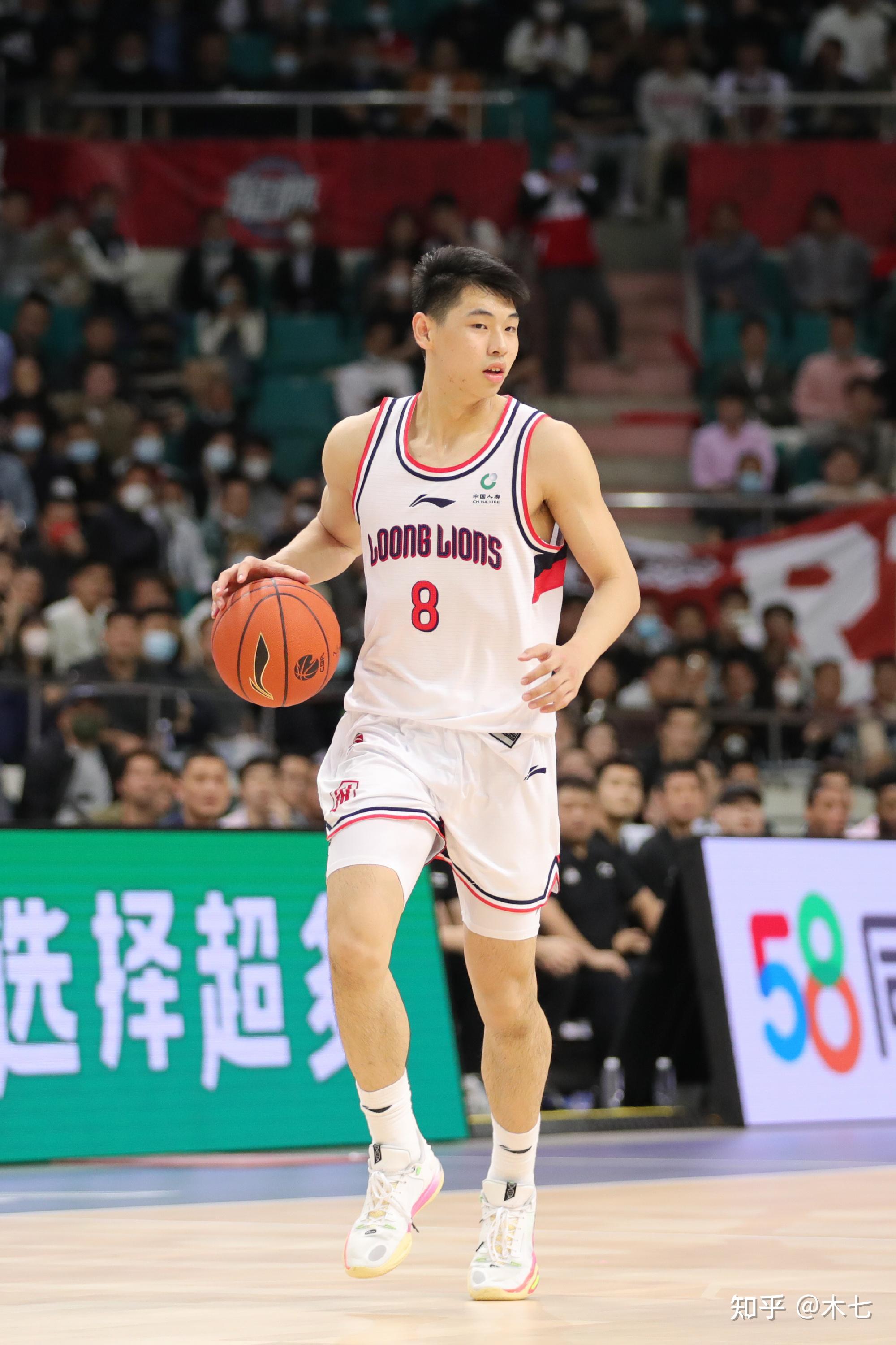 PG中国官网-福建男篮再度崭露头角，笑傲赛场