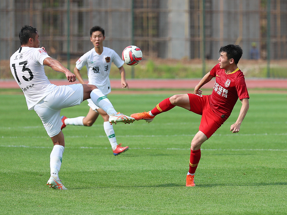 PG电子线上登入-恒丰主场险胜华夏幸福，豪取三分