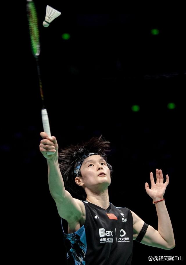 PG电子游戏-包含冠军之争激烈升温：强队对决精彩纷呈的词条