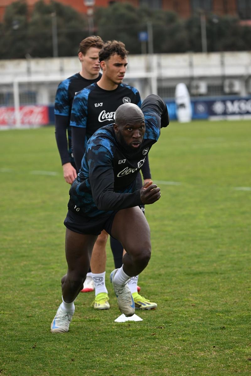 PG平台-雷恩努奇破门绝杀，那不勒斯取得关键胜利