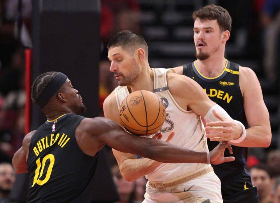 公牛擊敗尼克斯:勒戈爾攻下三十一分率隊奪勝 公牛擊敗尼克斯:勒戈爾攻下三十一分率隊奪勝