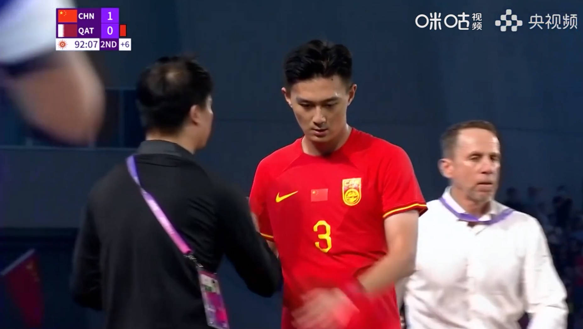 包含高效进攻击破对手防线,取得宝贵三分风采独具的词条 包含高效进攻击破对手防线,取得宝贵三分风采独具的词条