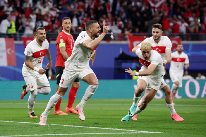 瑞典-力克土耳其,欧洲杯小组战中获得重要胜利 瑞典-力克土耳其,欧洲杯小组战中获得重要胜利