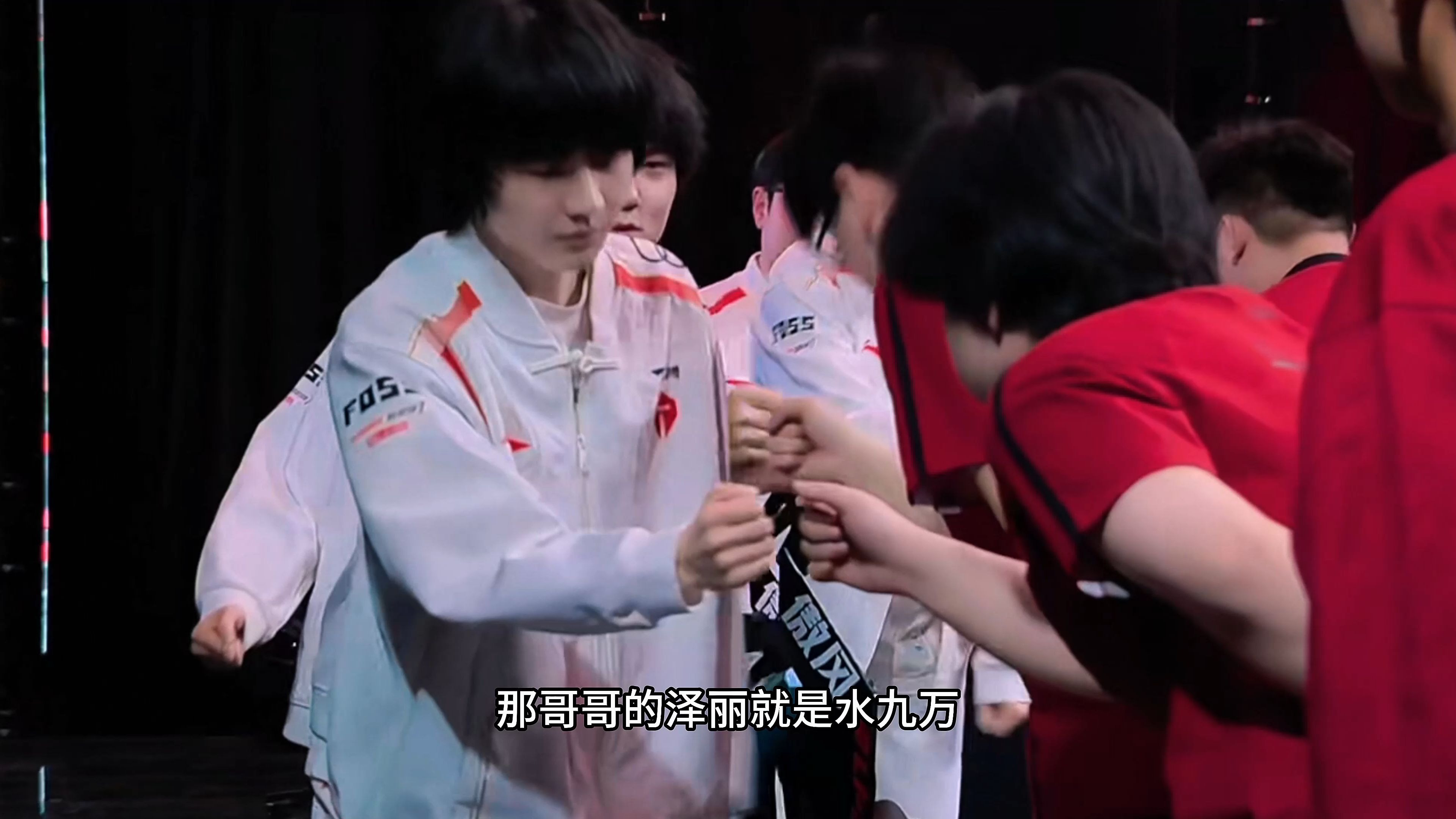 100T鏖战TL，369打出惊人五杀宿命之战四强赛，留下经典瞬间