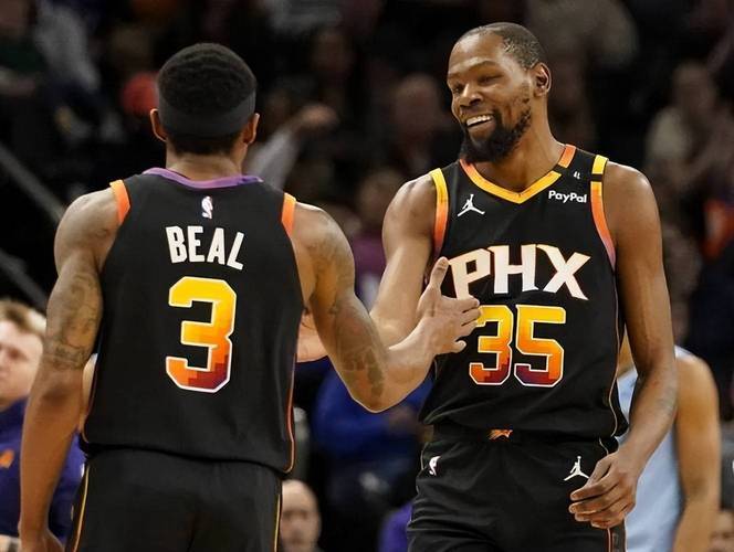 杜兰特砍下41分,篮网击败老鹰 杜兰特砍下41分,篮网击败老鹰