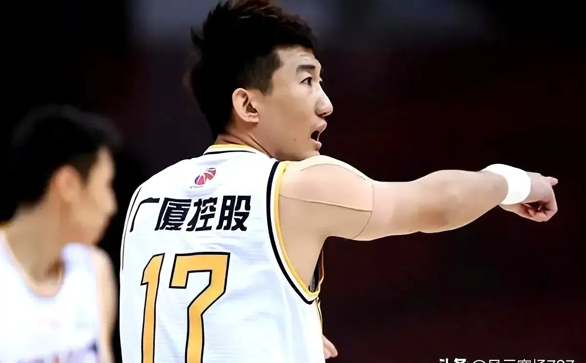 广东队绝杀江苏队,孙铭徽高光表现的简单介绍 广东队绝杀江苏队,孙铭徽高光表现的简单介绍